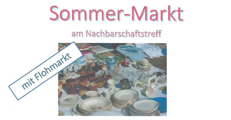Mercato estivo in corso Nachbarschaftstreff con un mercatino delle pulci